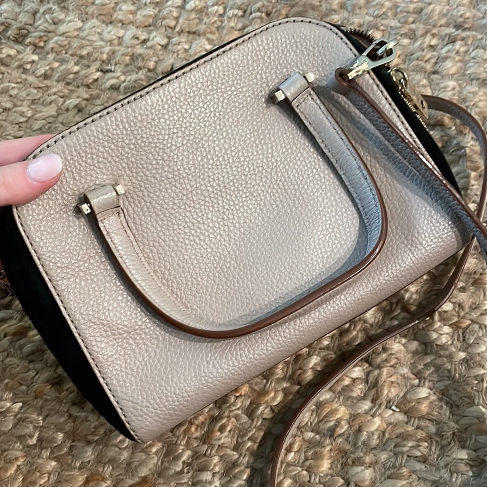 Kate Spade Purse - Picture 2 of 6